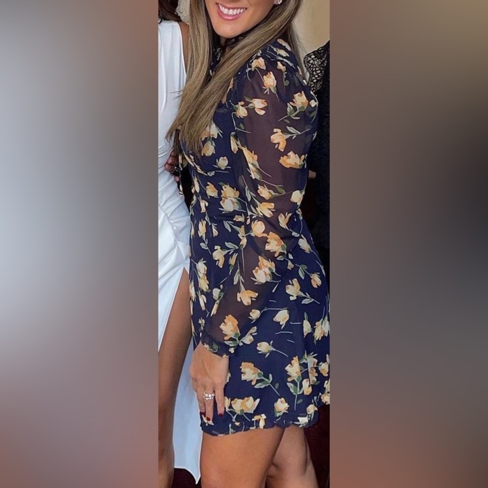 Navy floral keyhole top mini dress